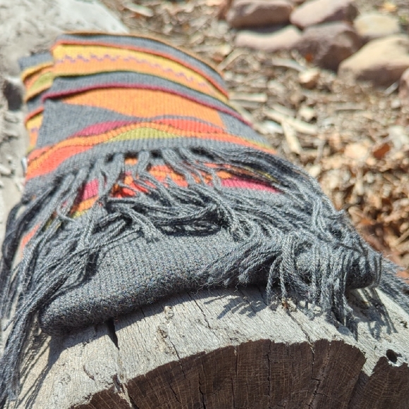 Gorgeous Peruvian Alpaca Scarf, Unisex, Like New, 8x66